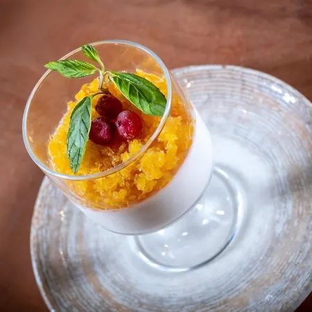 Hotel The Canyon And Restoran