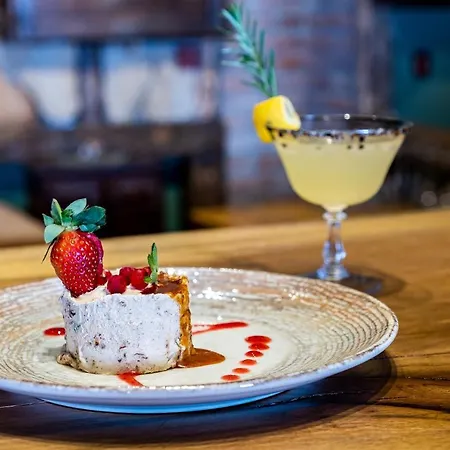 The Canyon And Restoran Hotel *