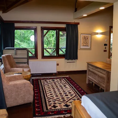 Hotel The Canyon And Restoran *