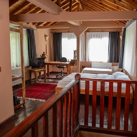 Hotel The Canyon And Restoran Kartepe